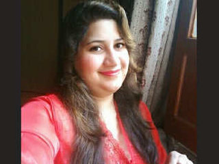 Indian wife and boss engage in intimate encounter