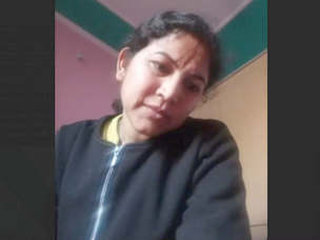 Aasam's wife reveals her breasts and vagina in a performance