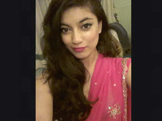 Sensual NRI Indian woman's private video uncovered