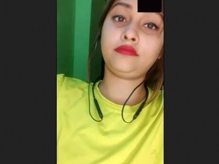 An Indian coed reveals her intimate parts in a sensual recording