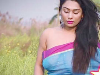Desi beauty poses nude for a steamy photoshoot