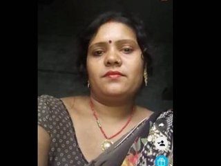 Nidhi's sensual performance on Tango