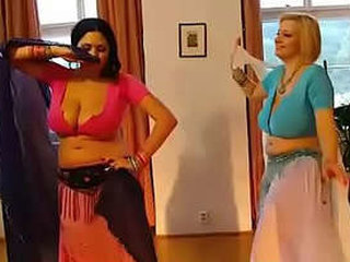 Seductive Bhojpuri rhythm and dance to a tantalizing track
