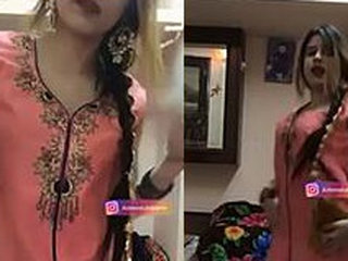 Lubna Amir's latest performance in a sensual dance video