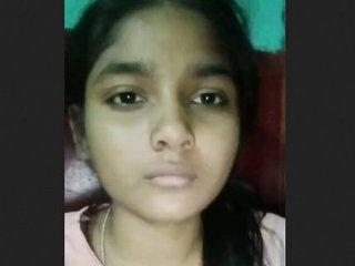 Cute girl sends MMS of her sexual desires