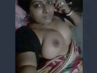 Indian boudi flaunts her breasts and pussy in solo video