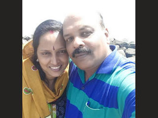 Bhabi gets naughty with her boss in the great outdoors