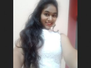 Indian girlfriends show off their dressing skills in a steamy video