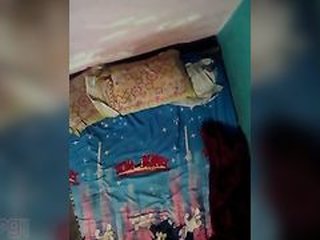 Desi aunty has sex with her man caught on camera!