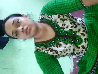 Husband's camera captures his sexy wife's boobs and pussy in a steamy video