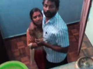 Amateur Mallu aunty's clandestine affair captured on camera