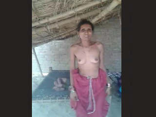 Aunty Tia flaunts her big boobs and pussy in a steamy video