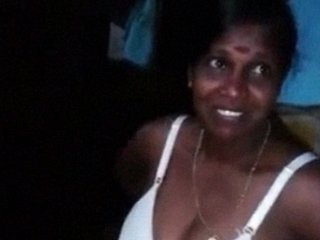 Kerala babe with big boobs goes naked in a video