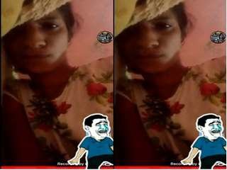 Exclusive video of a cute Lankan Tamil girl flaunting her body in video call
