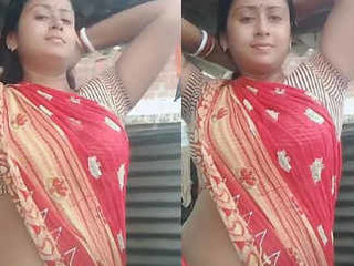 Full-length video of a sexy hijabi girl getting naughty with her black lover on the bed