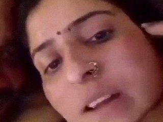 Desi aunt and uncle in sex tube video