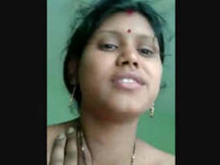 Indian bhabi gives oral and rides dick in steamy video