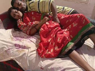 Married Indian couple enjoys casual sex in bedroom