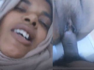 Muslim aunty from India gets naughty with tourist agent in MMS