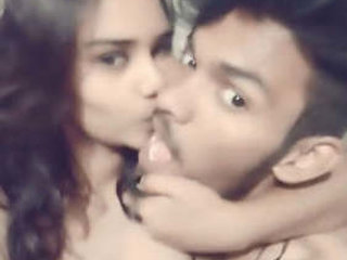 Indian college couple's sensual rendezvous