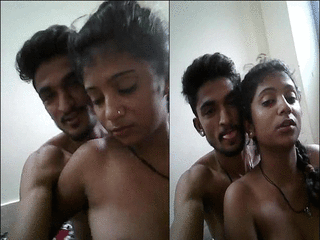 Amateur Indian couple shares intimate moments in video
