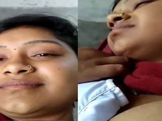 Desi village girl gets laid by a classmate in Bangla video