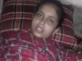 Tight Indian pussy gets fucked and sings in xxx video