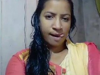 Bangla girl in steamy solo session