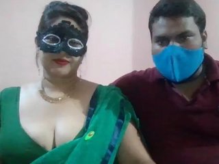 Wife Pooja shows off her big boobs in a house