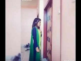 Indian babe gets fucked in a hotel room