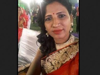 Explore the beauty of Desi's naked body in this erotic video