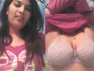 Desi babe takes a sexy selfie for her boyfriend in Chandigarh