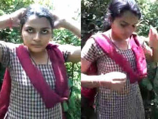 Desi college girl's first time giving her breasts for sucking