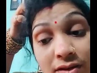 Sweet Indian bhabi displays her intimate parts in a rural setting