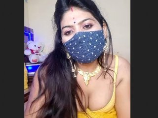 Geeta Bhabhi's Boob Squeezing and Milking in HD Video