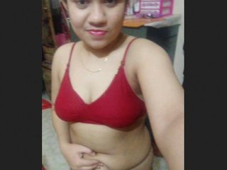 Fairy-tale encounter with a cute desi babe in a naughty clip